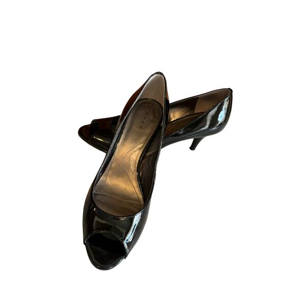 Tahari Classic Black patent leather Heels 8.5 - Picture 2 of 10